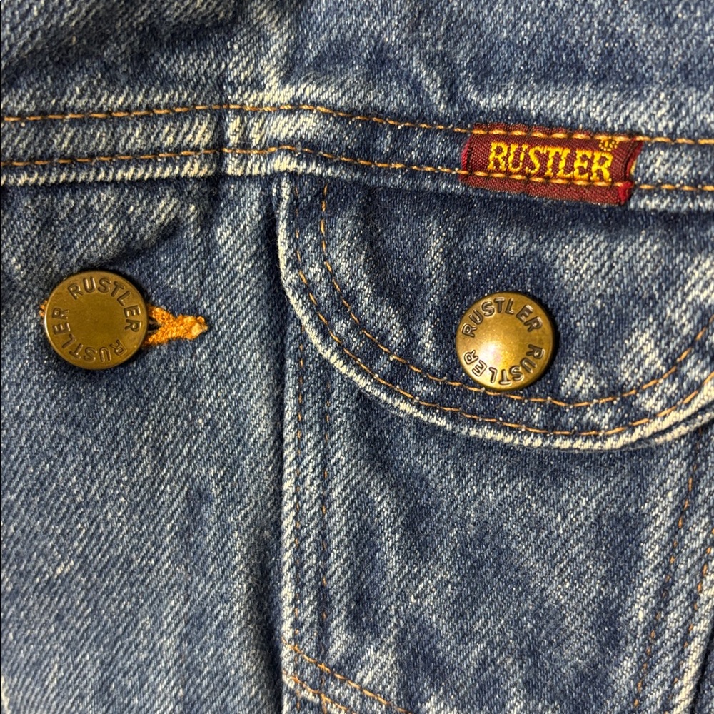 Vintage RUSTLER Customized Denim vest with patches size Large 6/8 made in USA - Picture 6 of 12